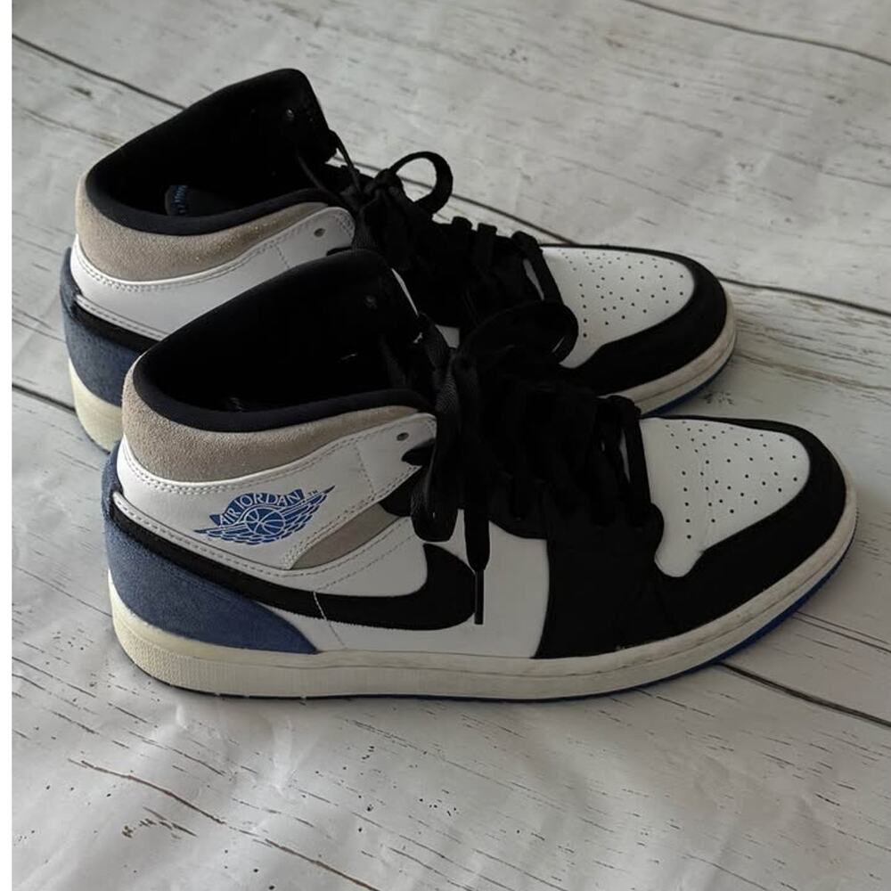 Nike Air Jordan 1 Mid “Royal Blue” Men’s Sneakers Size 9 - Picture 2 of 11